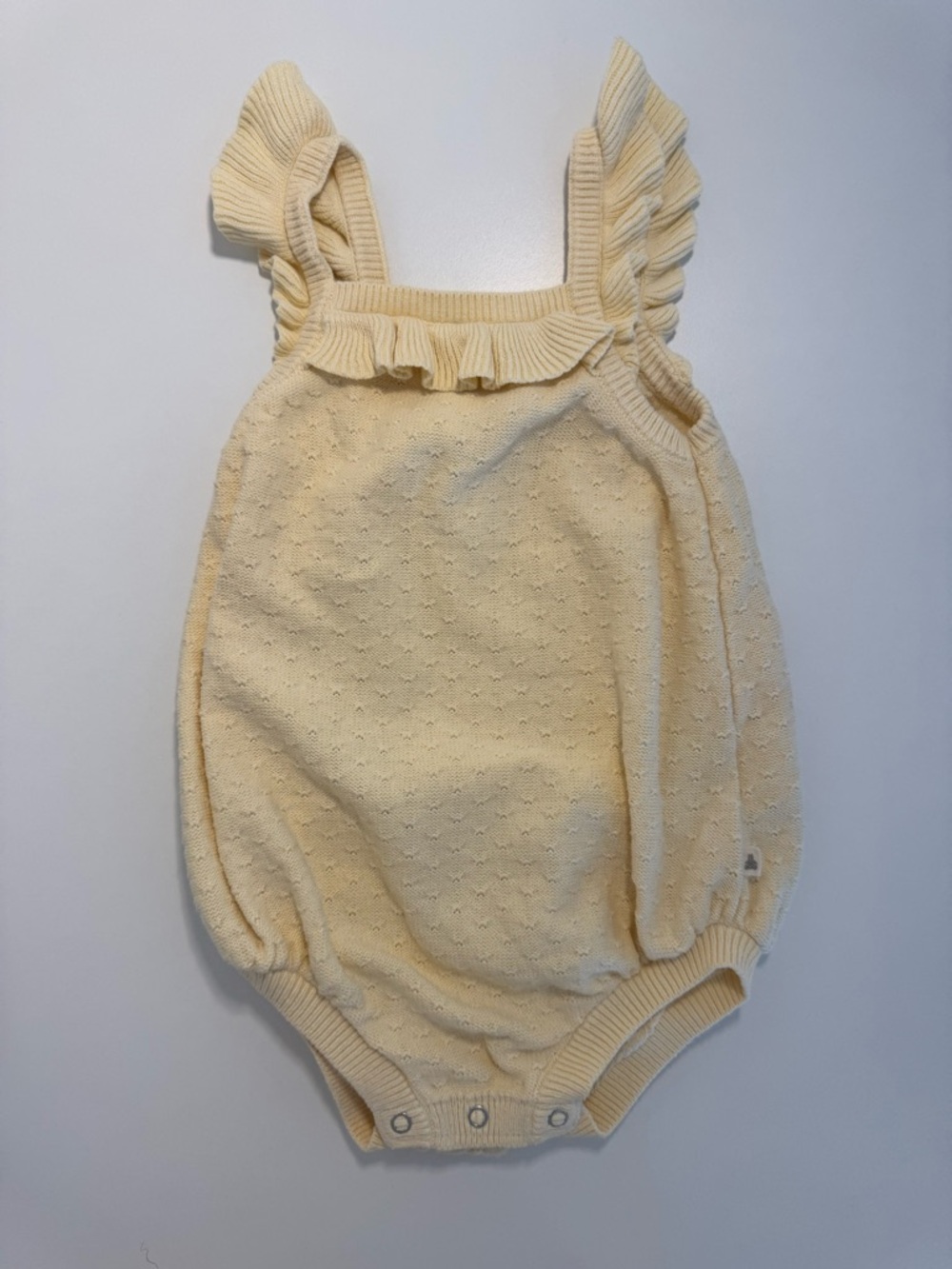 Baby gap knit bubble with ruffle sleeve details